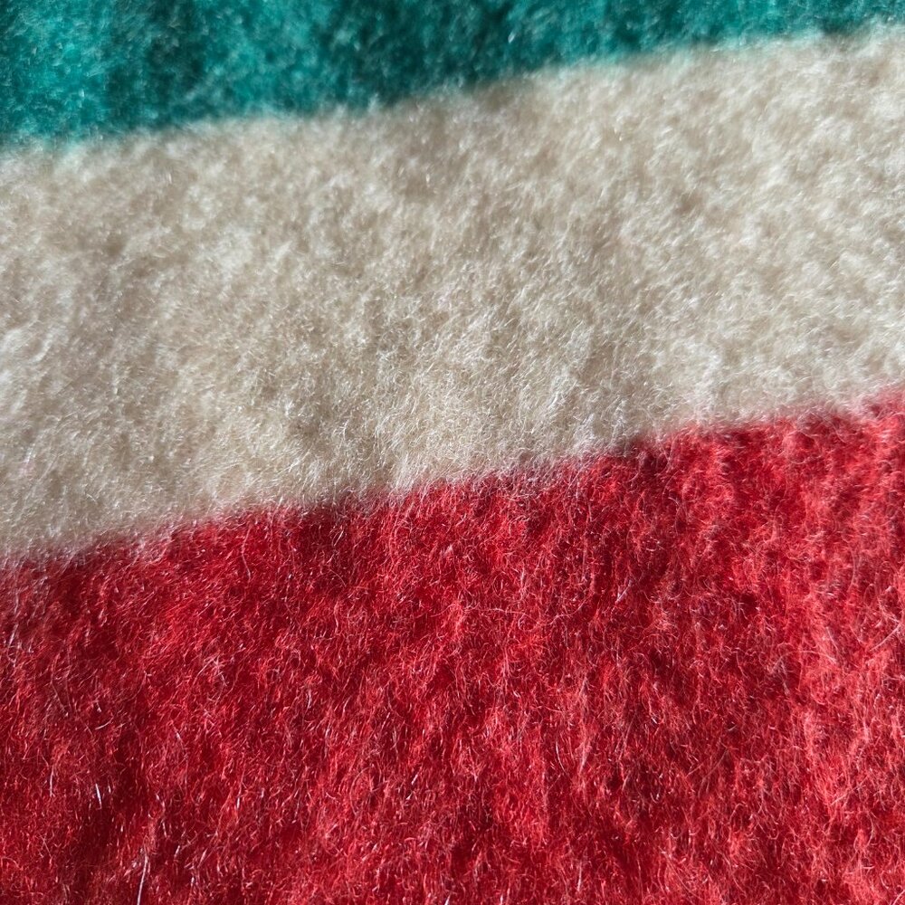 Hudson Bay Vintage Wool Blanket - Picture 10 of 10